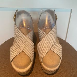 Anthropologie EUC Kanna Platform Sandals, Cream and Gold, Size 10, Made in Spain